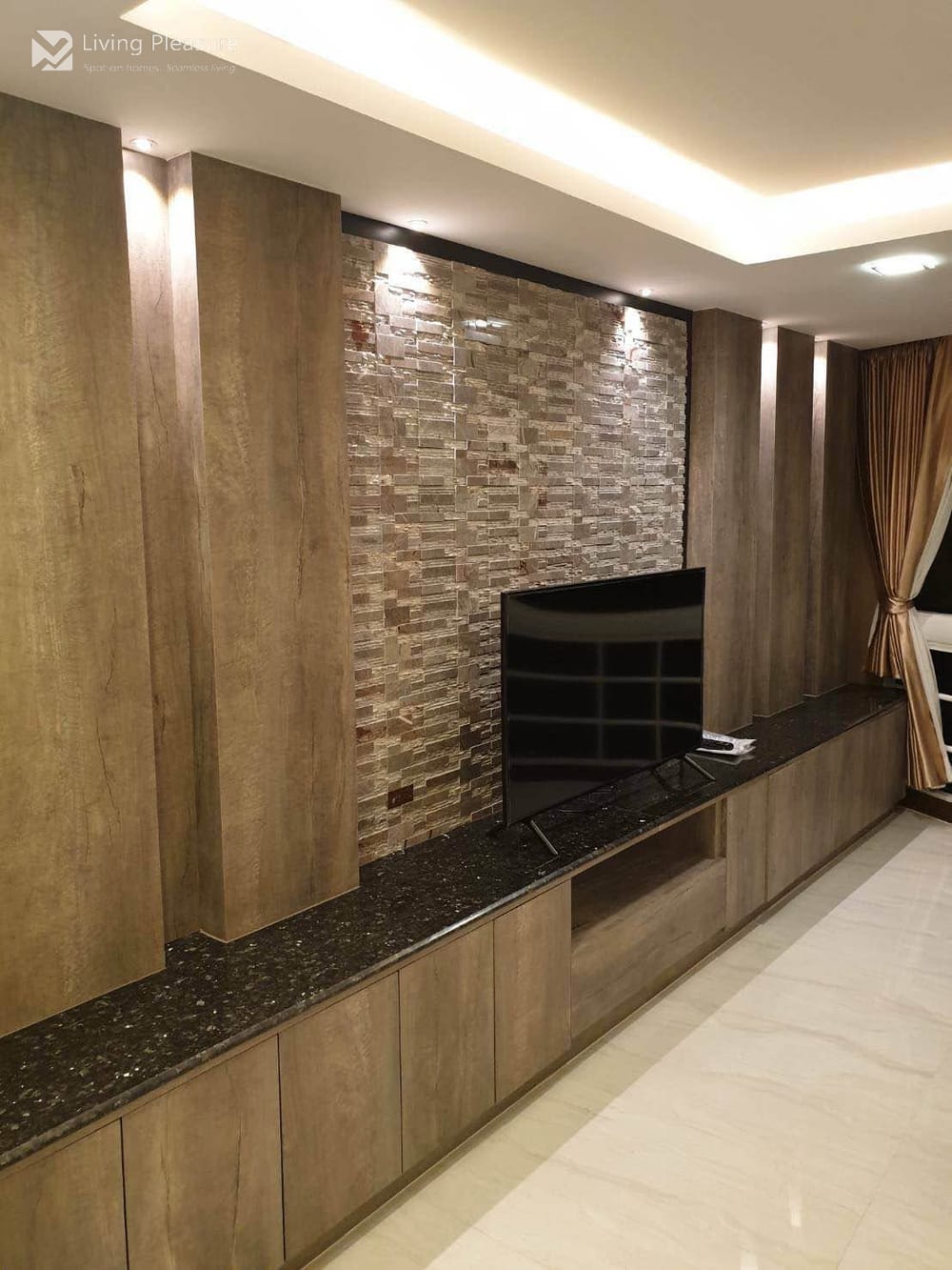 3-Bedroom Pet-Friendly Condo for Rent at President Park Sukhumvit 24 Near MRT Queen Sirikit 3