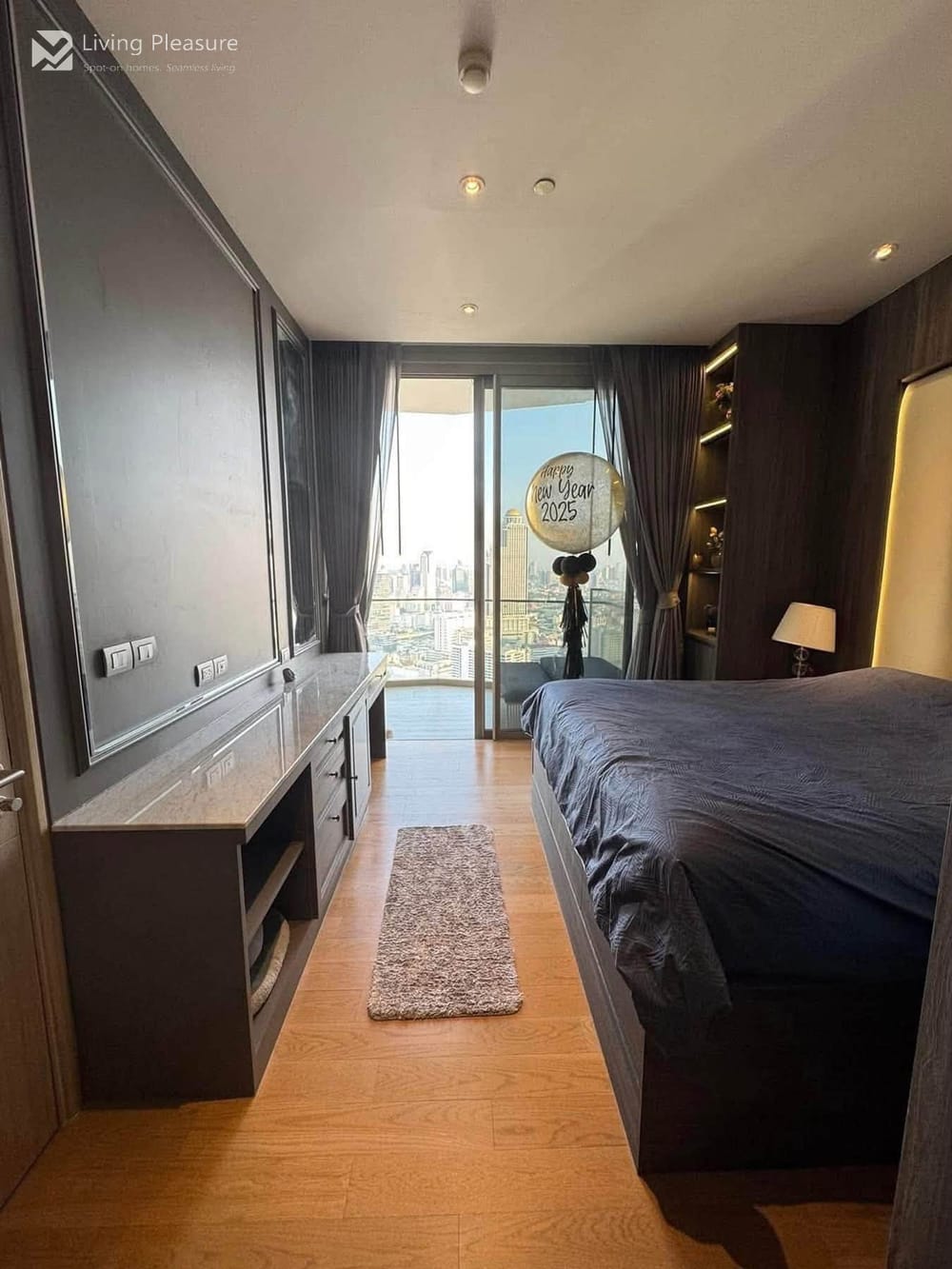 1-Bedroom River View Condo for Sale at Magnolias Waterfront Residences, BTS Charoen Nakhon 9