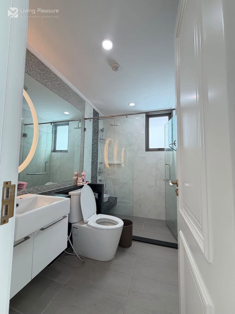 Spacious 4-Bedroom House for Sale in Supalai Oriental Sukhumvit 39, Bangkok - Near MRT Phetchaburi 5