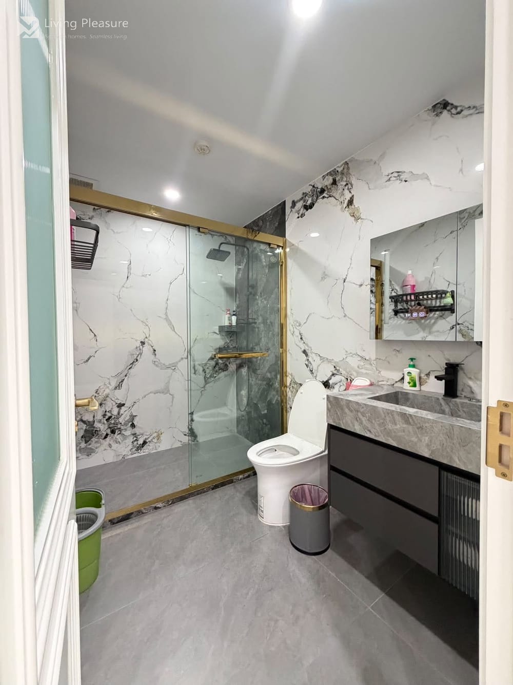 Spacious 4-Bedroom House for Sale in Supalai Oriental Sukhumvit 39, Bangkok - Near MRT Phetchaburi 12