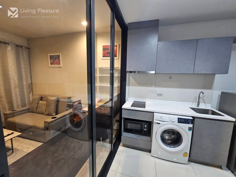 1 Bedroom Condo for Rent at Life Asoke Hype near MRT Phra Ram 9 in Huai Khwang, Bangkok 9