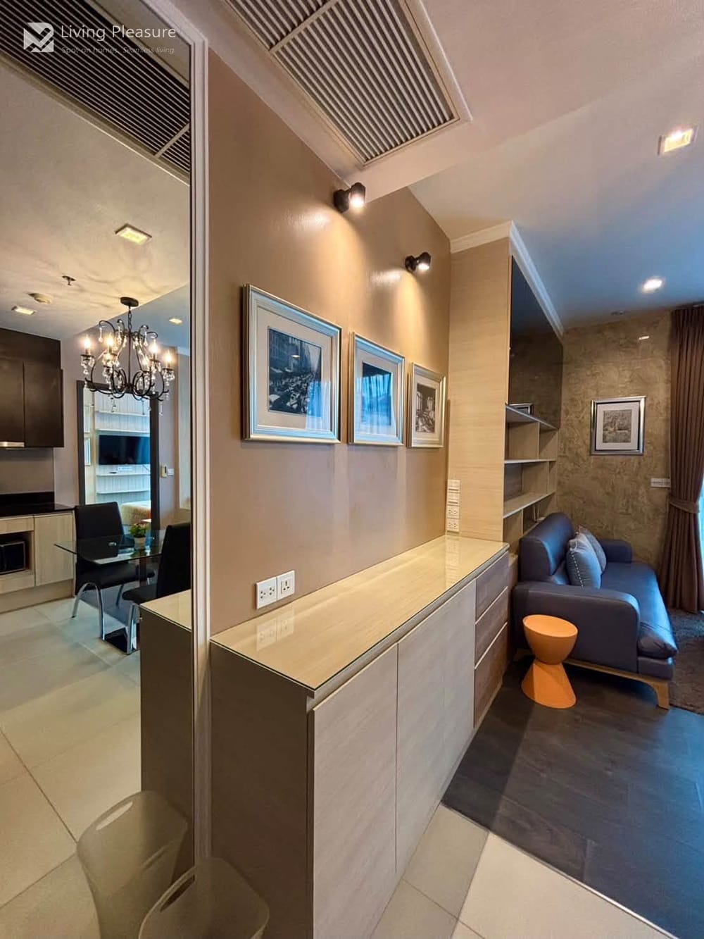 1 Bedroom Condo for Rent at Edge Sukhumvit 23 - City View, Steps from MRT Sukhumvit 12