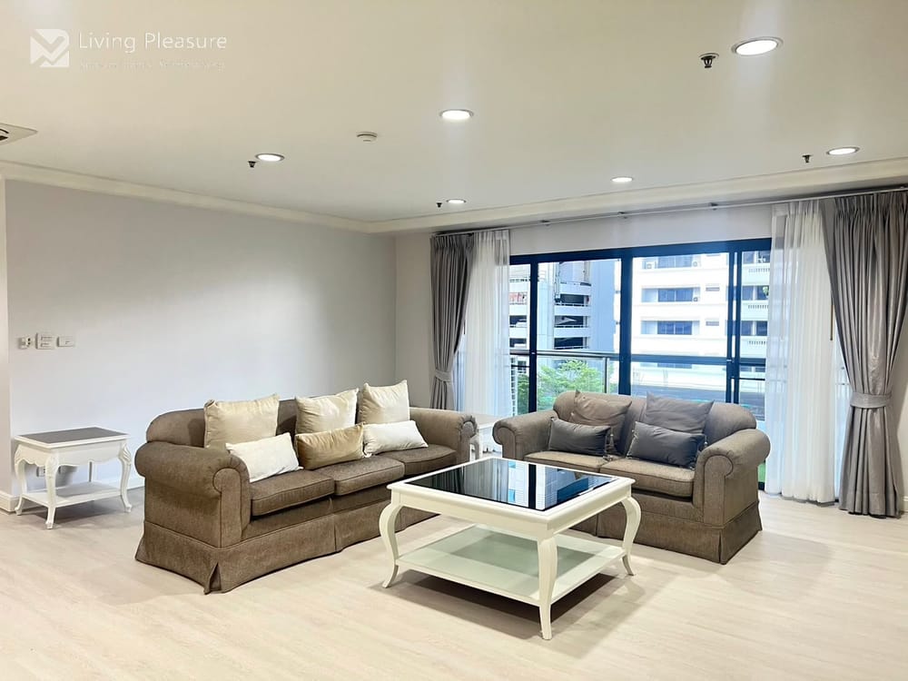 Luxury 3-Bedroom Condo for Rent at G.P. Grande Tower, Upper Sukhumvit - Pet Friendly, Close to MRT Sukhumvit 1