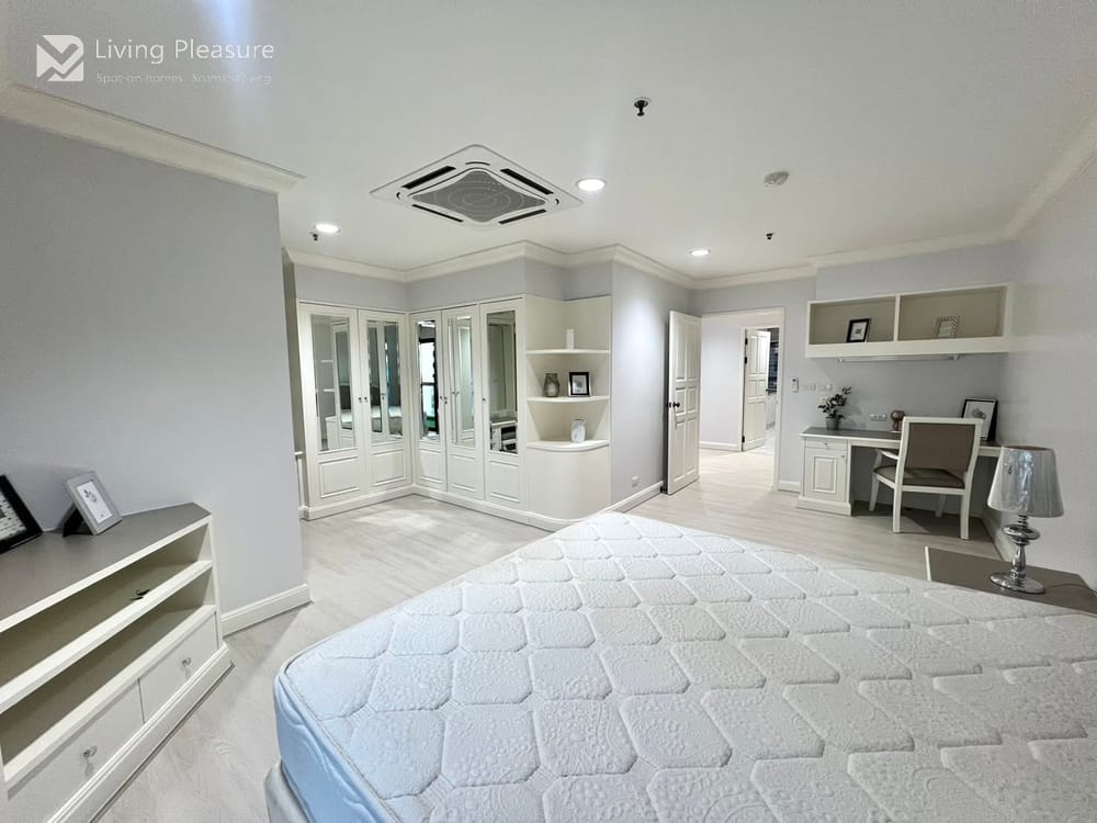 Luxury 3-Bedroom Condo for Rent at G.P. Grande Tower, Upper Sukhumvit - Pet Friendly, Close to MRT Sukhumvit 5