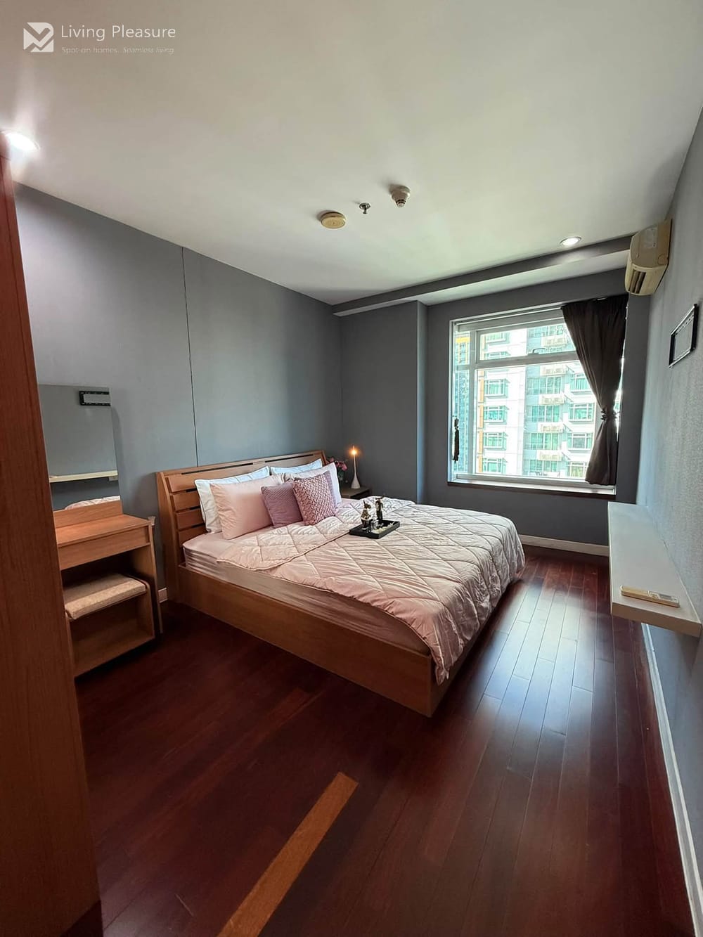 Luxury 2-Bedroom Condo for Rent at Circle Condominium in Huai Khwang, Bangkok - City View, Near MRT Phetchaburi 12