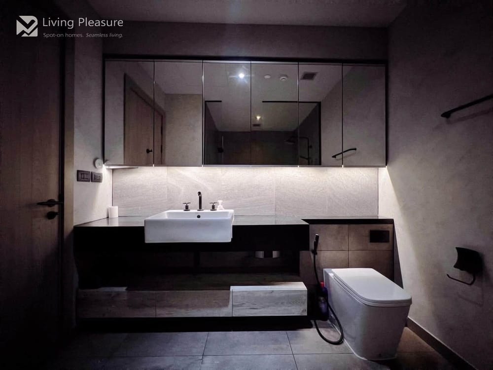 1-Bedroom Condo for Rent at The Lofts Asoke near MRT Phetchaburi 8