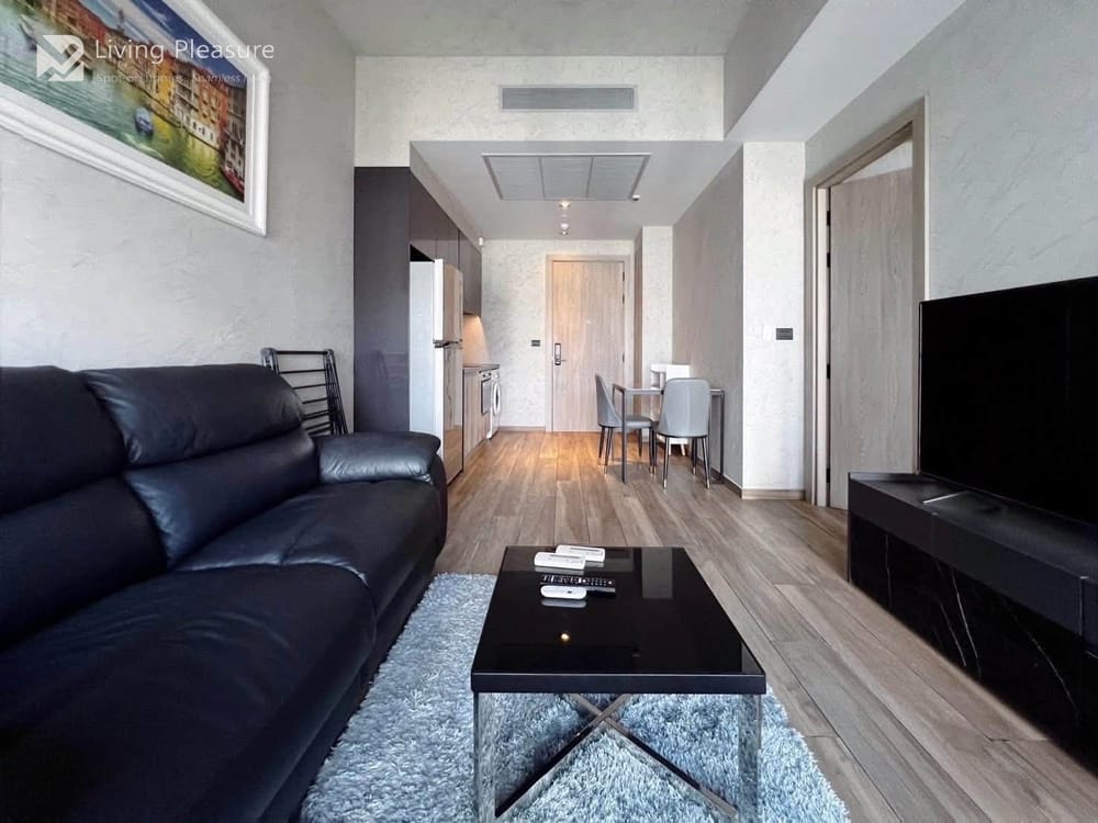 1-Bedroom Condo for Rent at The Lofts Asoke near MRT Phetchaburi 2
