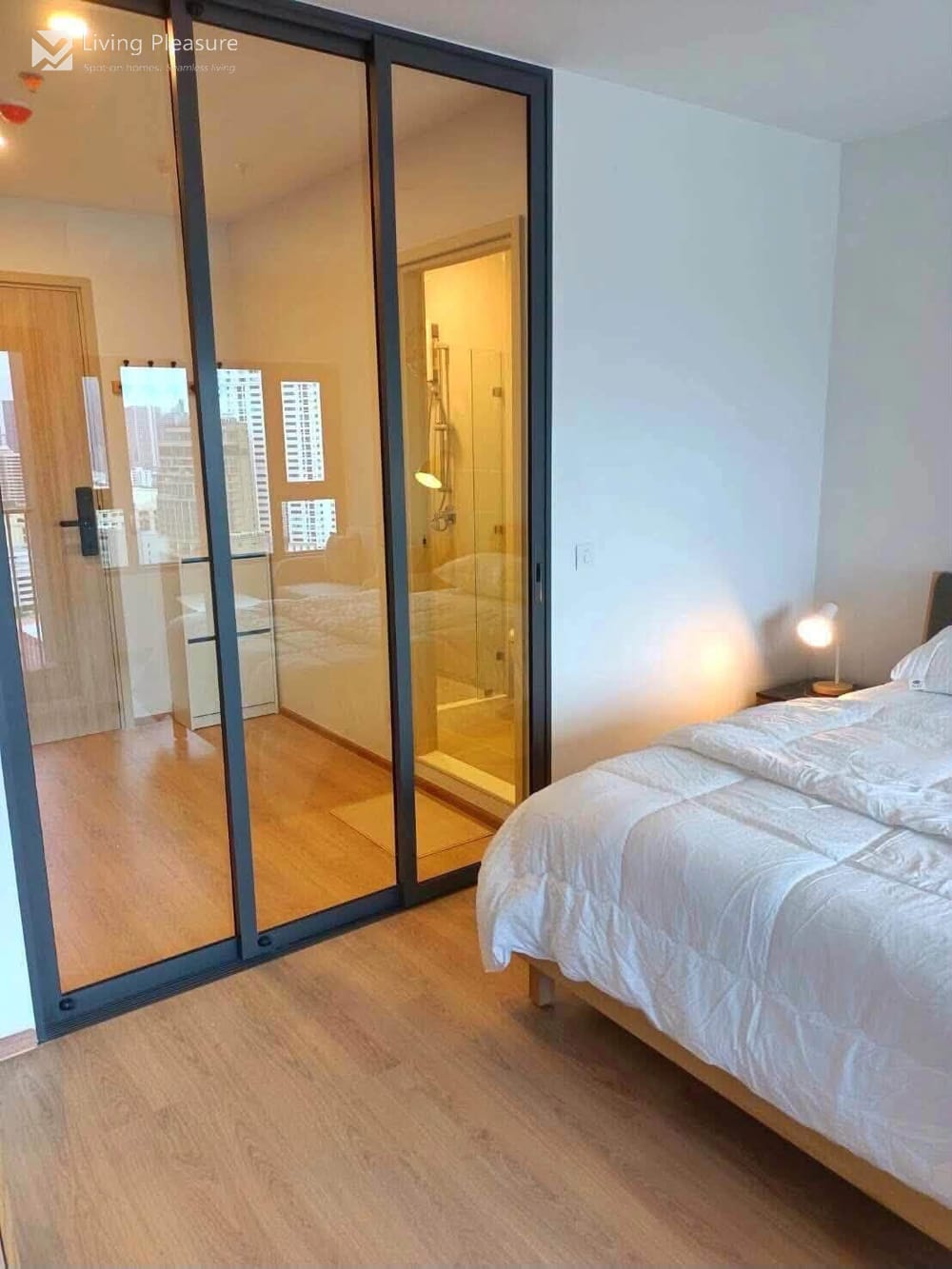 Modern Studio for Rent at Life Rama 4–Asoke with City View - Near MRT Queen Sirikit 3