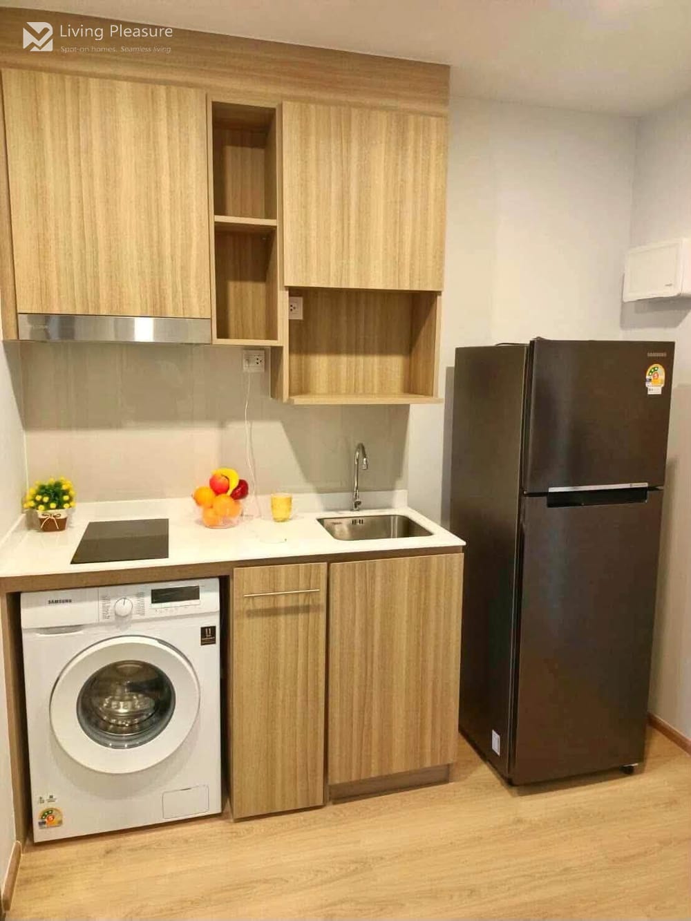 Modern Studio for Rent at Life Rama 4–Asoke with City View - Near MRT Queen Sirikit 5