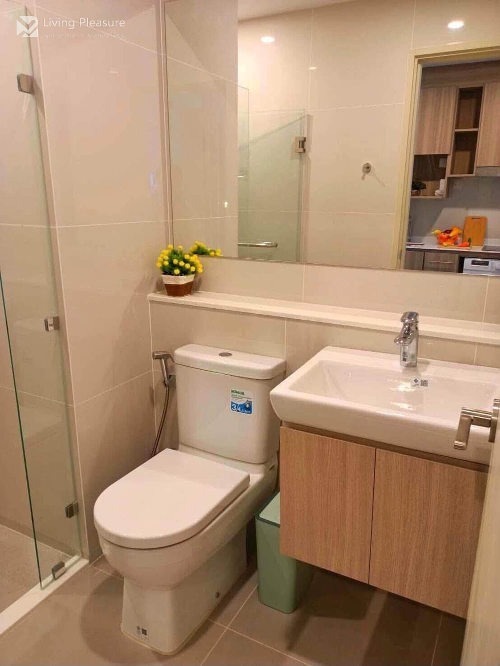 Modern Studio for Rent at Life Rama 4–Asoke with City View - Near MRT Queen Sirikit 7