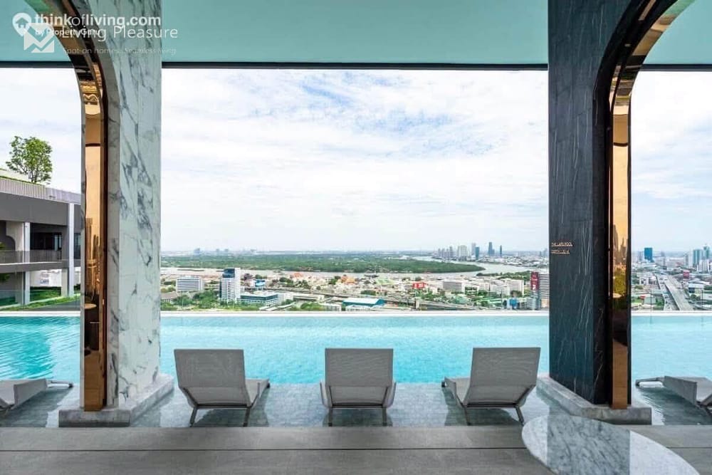 Modern Studio for Rent at Life Rama 4–Asoke with City View - Near MRT Queen Sirikit 10