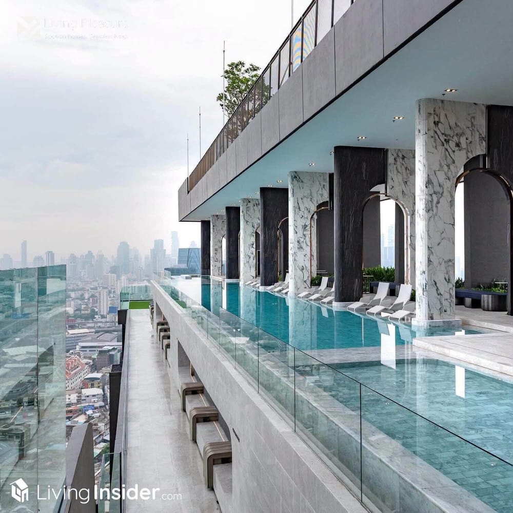 Modern Studio for Rent at Life Rama 4–Asoke with City View - Near MRT Queen Sirikit 12