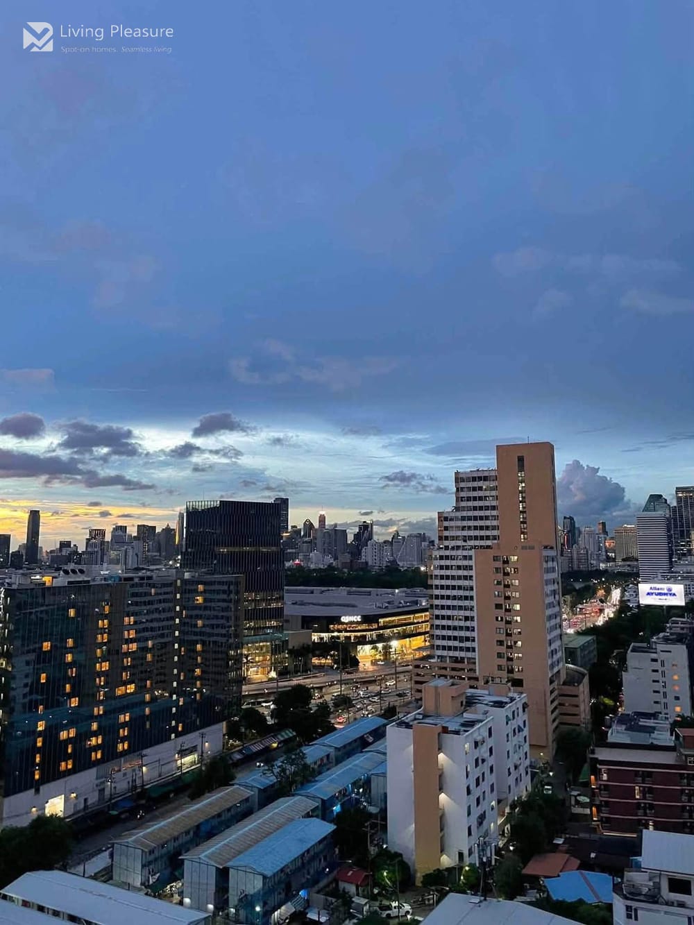 1-Bedroom Condo for Rent at Life Rama 4–Asoke near MRT Queen Sirikit 10