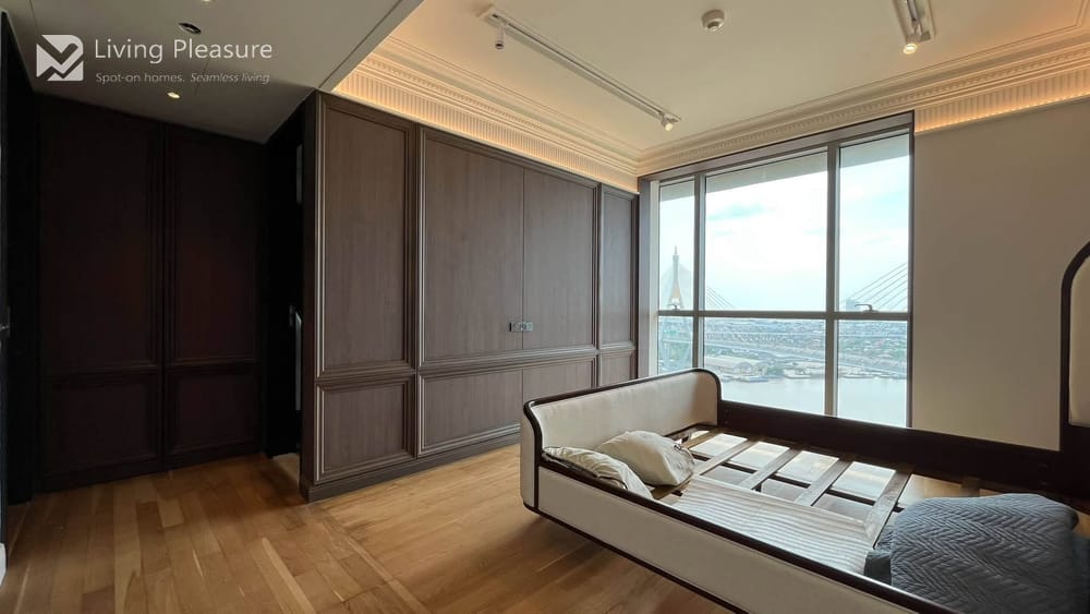 Luxury 2-Bedroom Condo for Sale and Rent at The Pano, Riverside 9