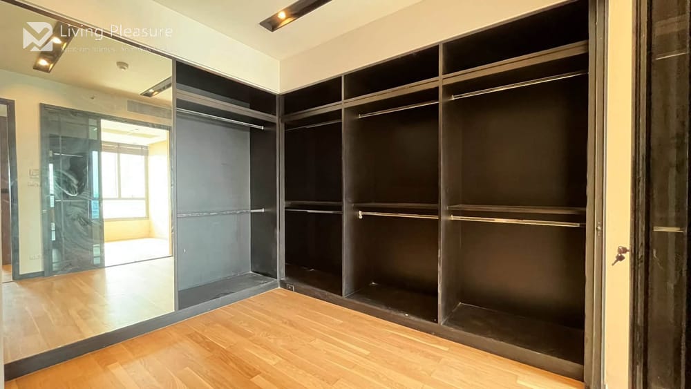 Luxury 2-Bedroom Condo for Sale and Rent at The Pano, Riverside 10