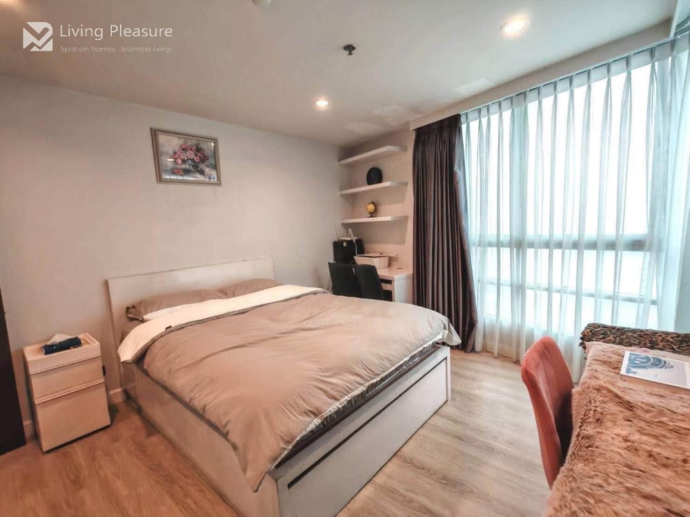 2-Bedroom Condo for Rent at Baan Pathumwan, Steps from BTS Phaya Thai 2