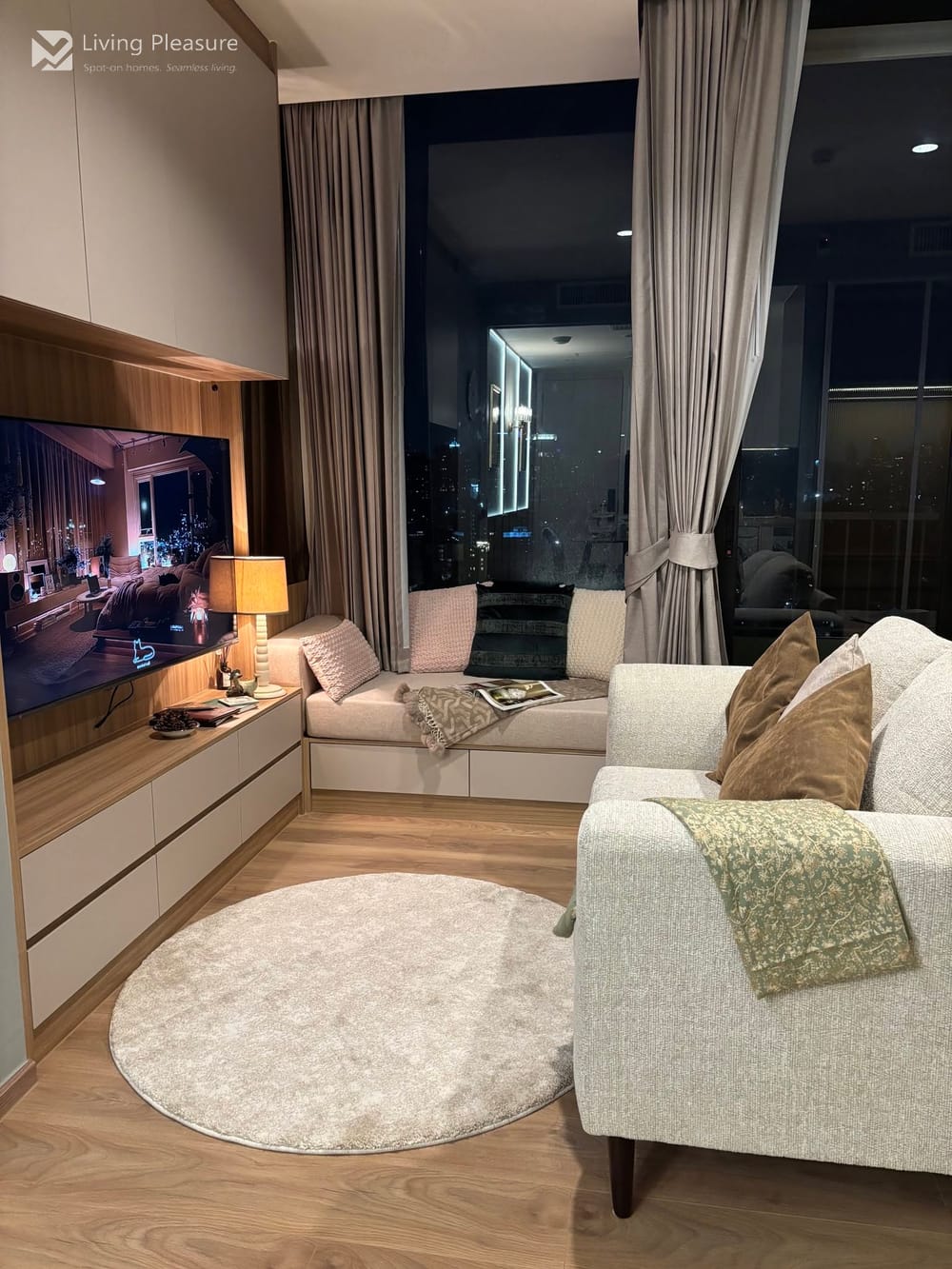 1 Bedroom for Rent in Noble Form Thonglor - Upper Sukhumvit, Bangkok with City Views and Air Conditioning 3