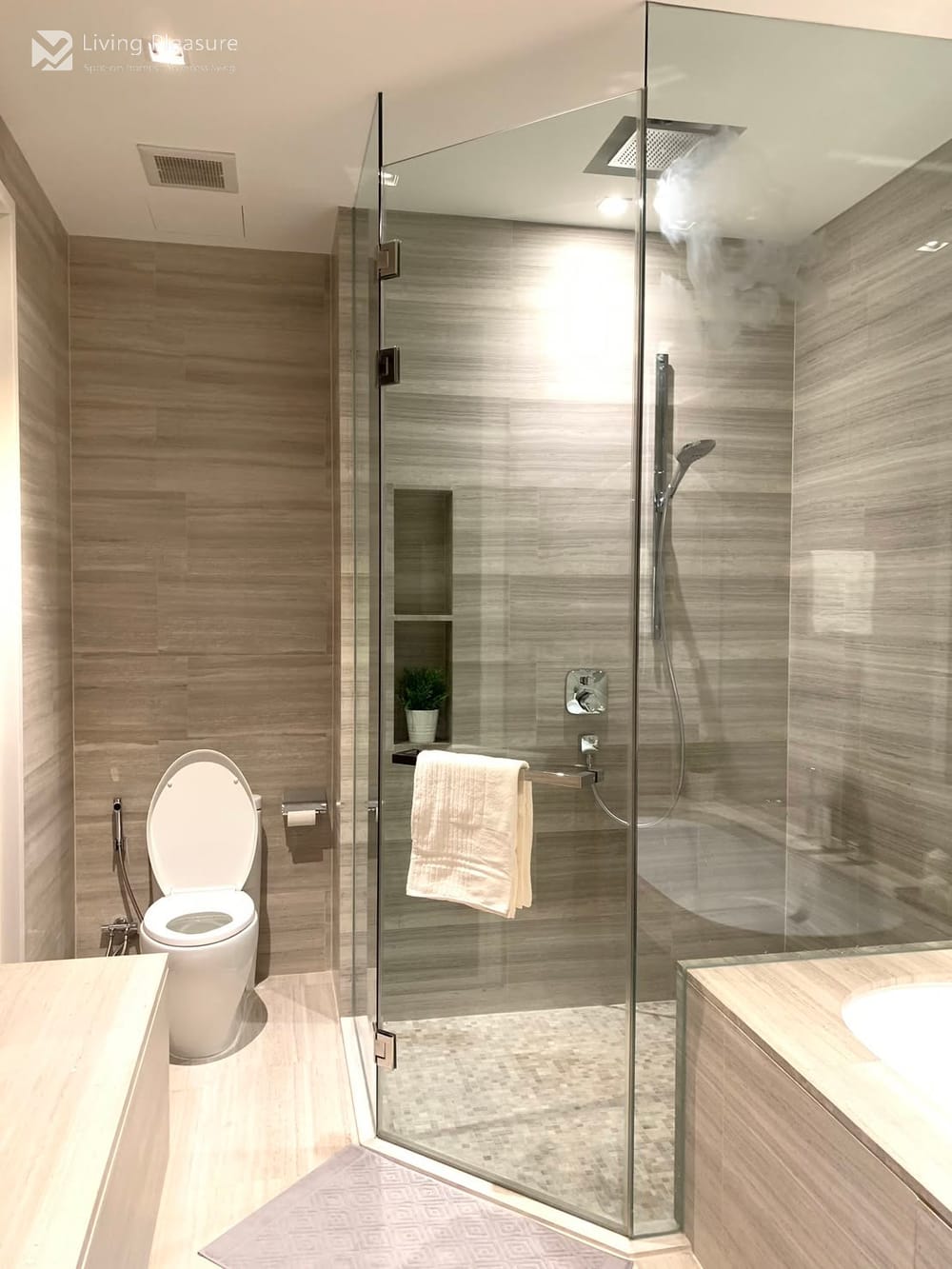 1BR Condo for Rent at The Diplomat 39, Upper Sukhumvit - Steps from BTS Phrom Phong 5