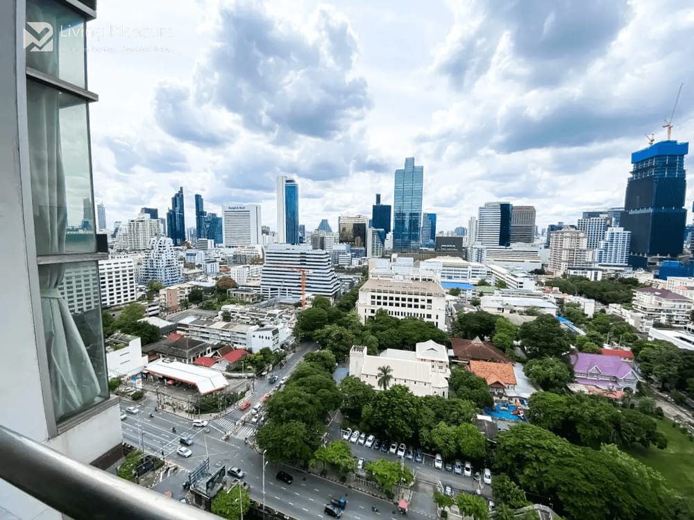 Urbana Sathorn 11