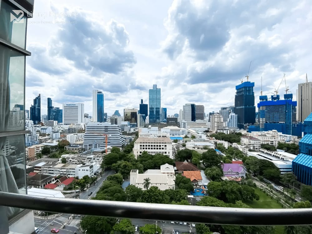 Urbana Sathorn 12