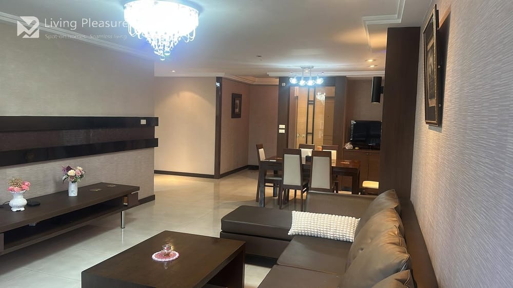 3-Bedroom Condo for Rent at The Waterford Diamond, Upper Sukhumvit - Near BTS Phrom Phong 3