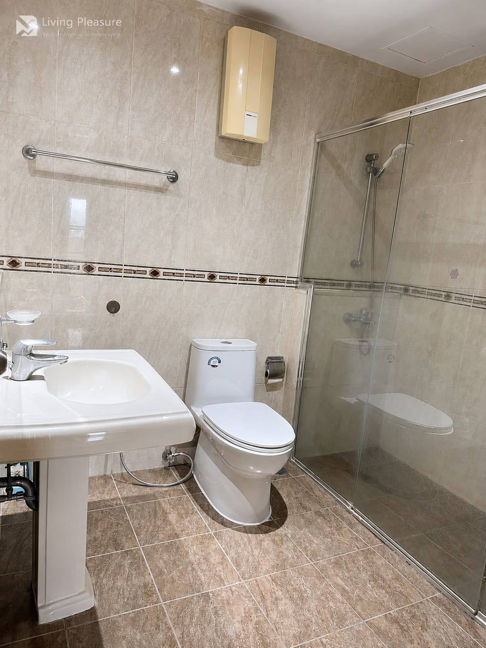 3-Bedroom Condo for Rent at The Waterford Diamond, Upper Sukhumvit - Near BTS Phrom Phong 8