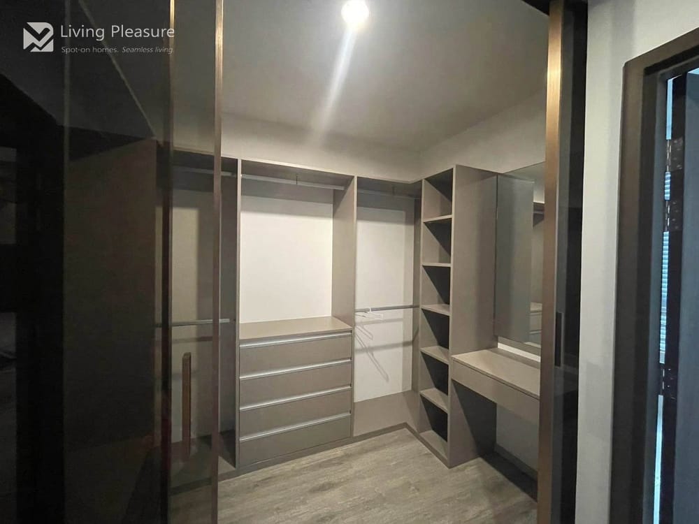 2-Bedroom Condo for Rent at IDEO Mobi Sukhumvit 66 with City View near BTS Udom Suk 4