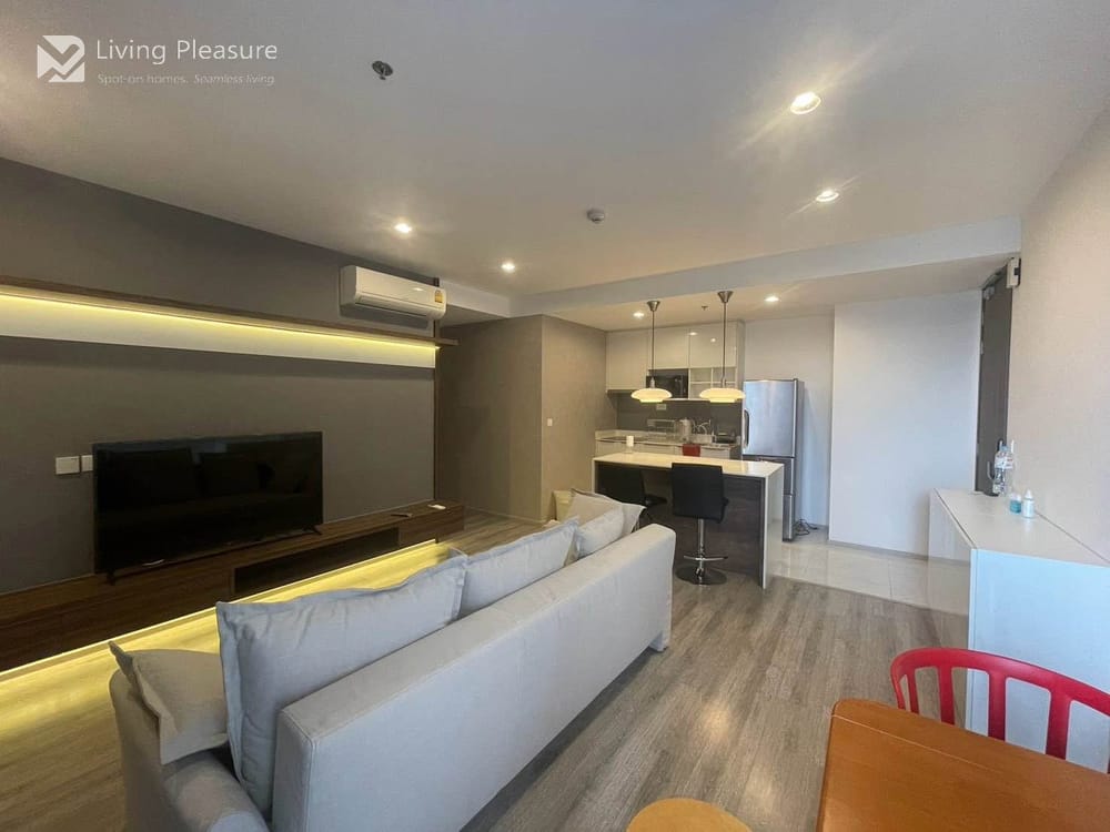 2-Bedroom Condo for Rent at IDEO Mobi Sukhumvit 66 with City View near BTS Udom Suk 6