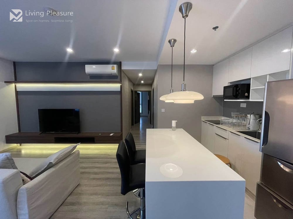 2-Bedroom Condo for Rent at IDEO Mobi Sukhumvit 66 with City View near BTS Udom Suk 8