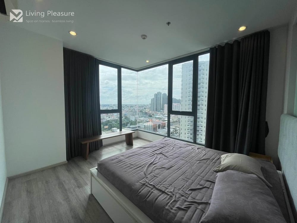 2-Bedroom Condo for Rent at IDEO Mobi Sukhumvit 66 with City View near BTS Udom Suk 9