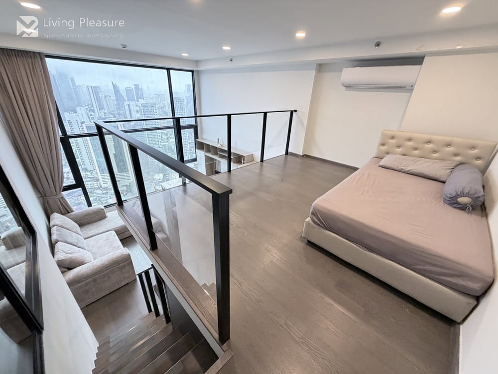 For Sale: 2-Bedroom Duplex in Park Origin Chula-Samyan with City Views and 24/7 Security 4