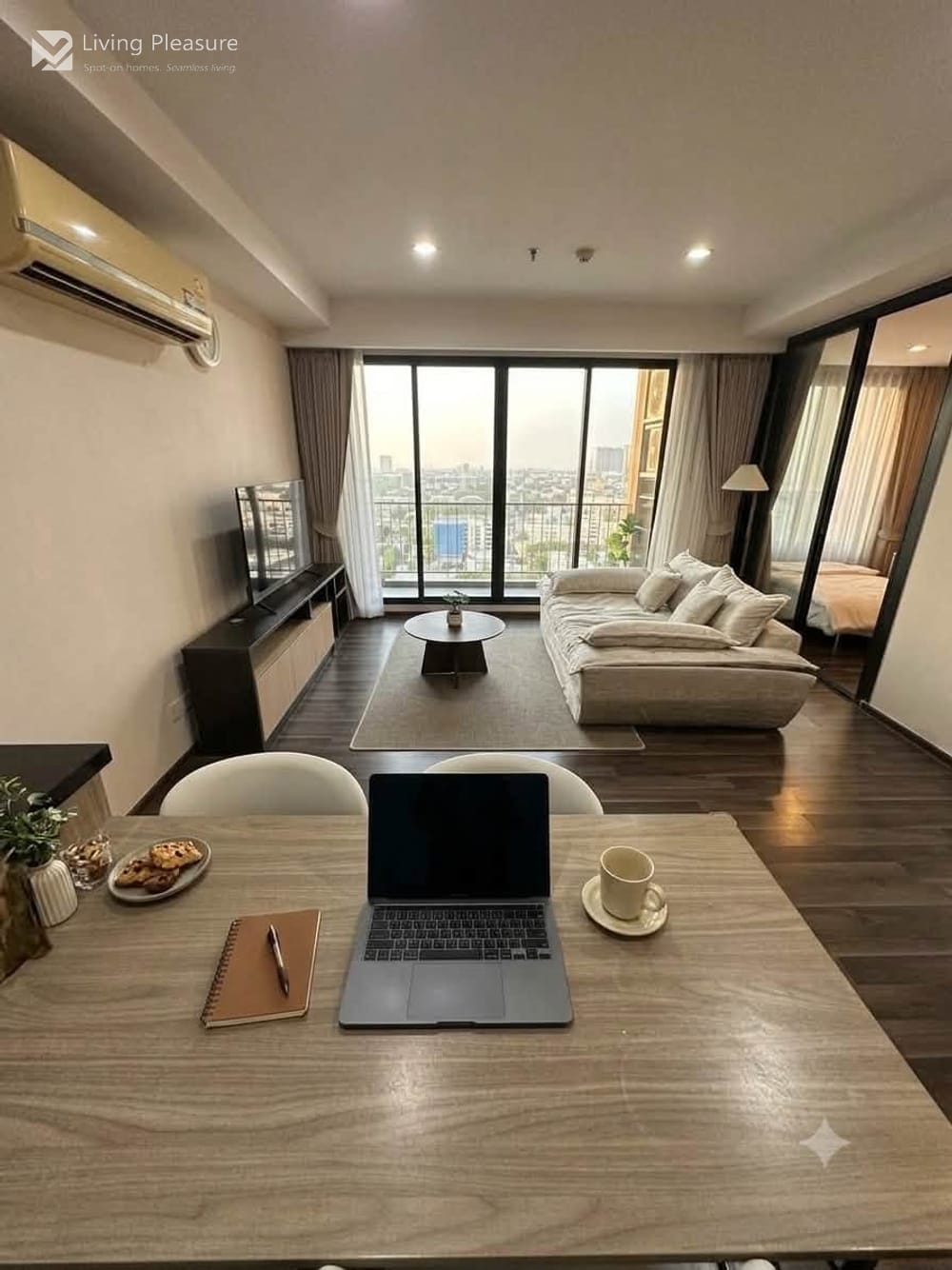 Stylish 2-Bedroom Condo for Rent at The Gallery Bearing, Bangna, Bangkok 3