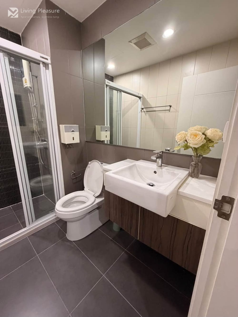 1-Bedroom Condo for Rent in Centric Ratchada - Huai Khwang, Steps from MRT Huai Khwang 10