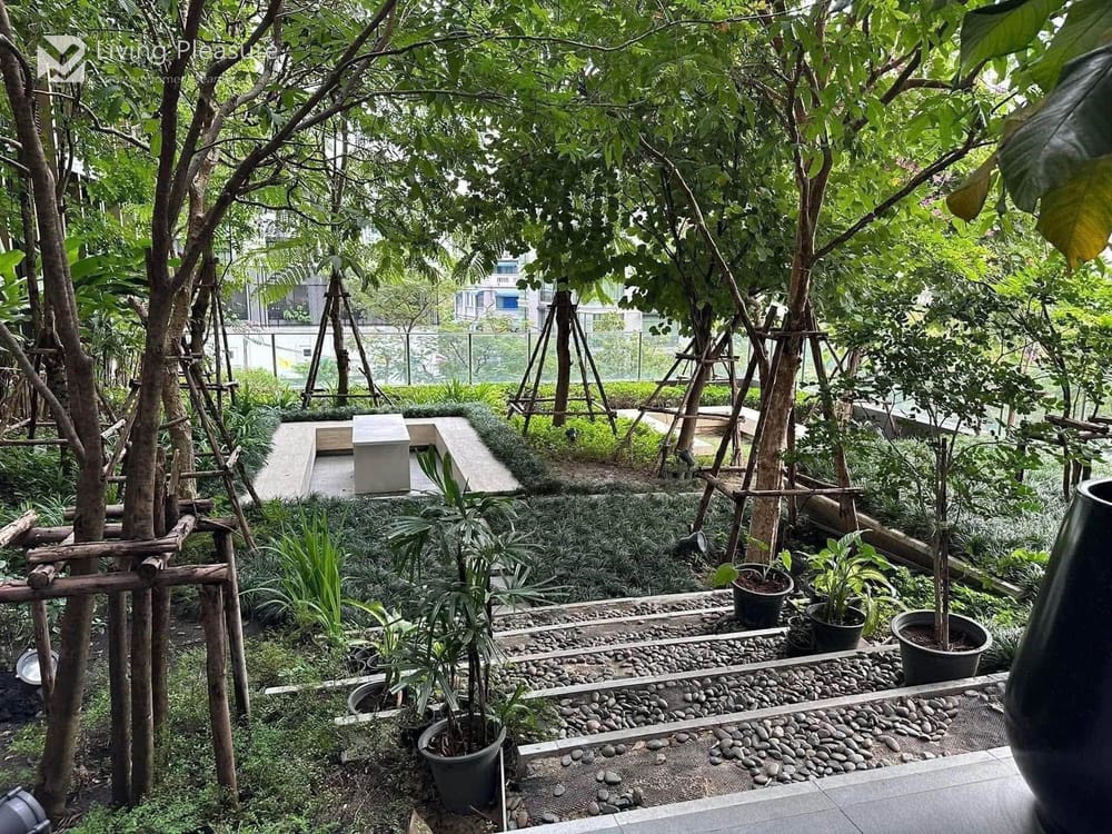 2-Bedroom Condo for Rent at Noble Around 33 in Upper Sukhumvit, Bangkok with Air Conditioning 11