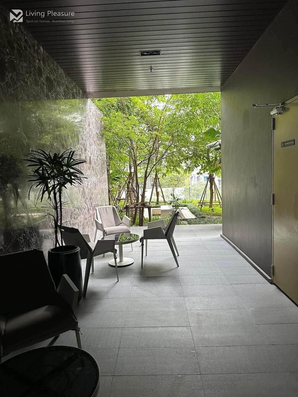 2-Bedroom Condo for Rent at Noble Around 33 in Upper Sukhumvit, Bangkok with Air Conditioning 10