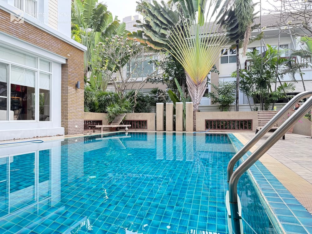 ให้เช่า 4 ห้องนอน พูลวิลล่า ใน สุวัฒนา การ์เด้น วิลเลจ (Sukhumvit 36) 2