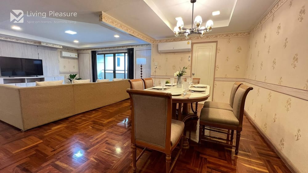 3-Bedroom Condo for Rent in D.H. Grand Tower, Upper Sukhumvit - Pet Friendly, Near BTS Phrom Phong 7