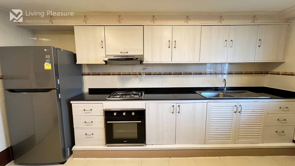 3-Bedroom Condo for Rent in D.H. Grand Tower, Upper Sukhumvit - Pet Friendly, Near BTS Phrom Phong 15