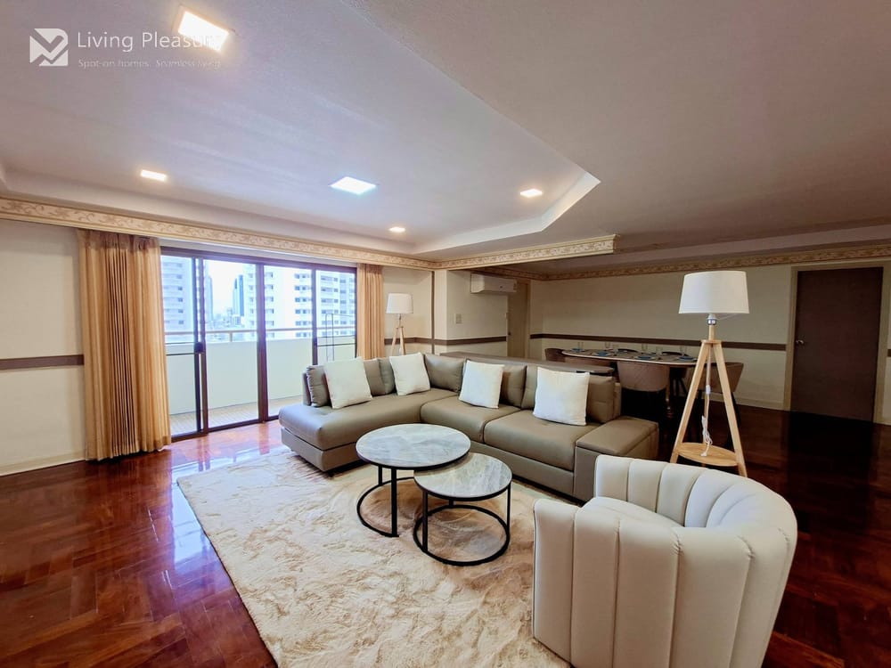3-Bedroom Penthouse for Rent in D.H. Grand Tower, Upper Sukhumvit - Pet Friendly, Near BTS Phrom Phong 3