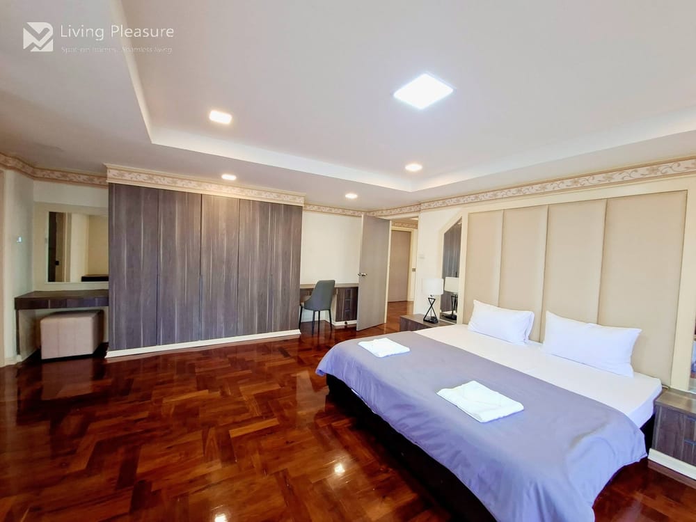 3-Bedroom Penthouse for Rent in D.H. Grand Tower, Upper Sukhumvit - Pet Friendly, Near BTS Phrom Phong 8
