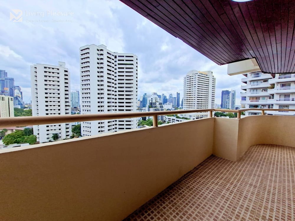 3-Bedroom Penthouse for Rent in D.H. Grand Tower, Upper Sukhumvit - Pet Friendly, Near BTS Phrom Phong 13