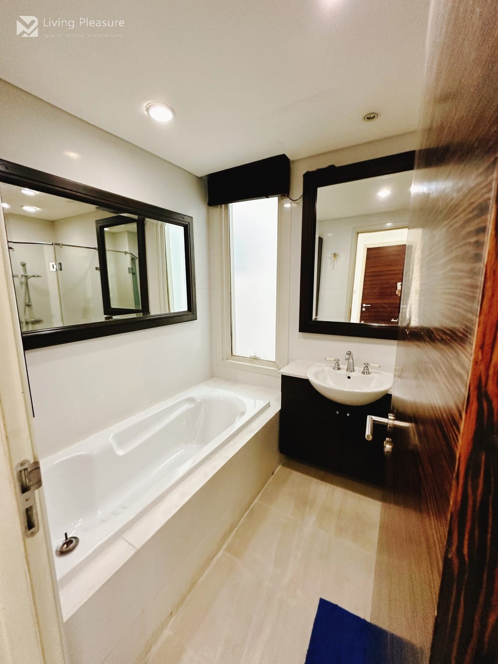 Unique Triplex Penthouse at Watermark Chaophraya River 12