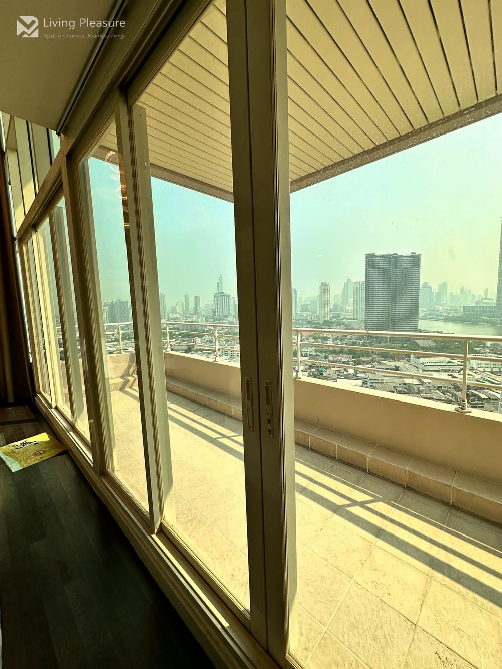Unique Triplex Penthouse at Watermark Chaophraya River 15