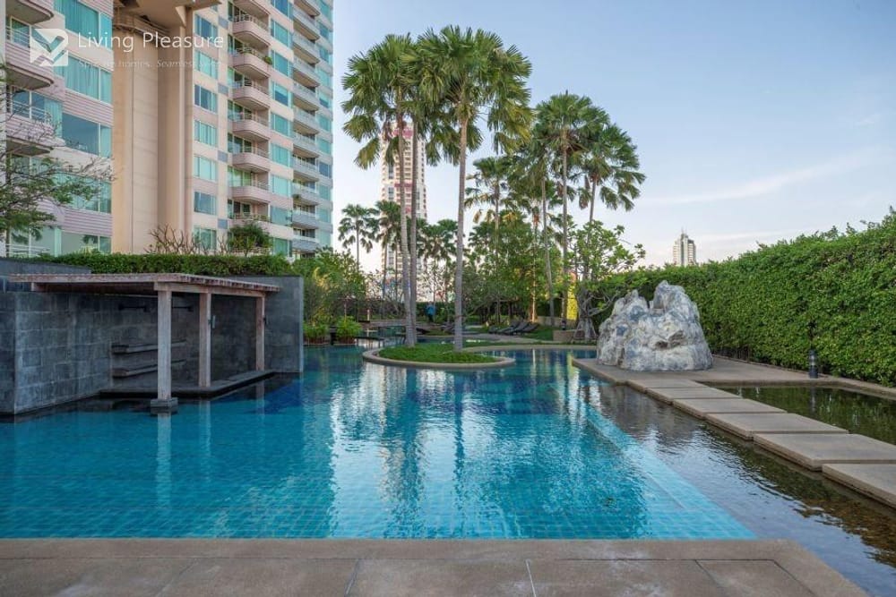 Unique Triplex Penthouse at Watermark Chaophraya River 23