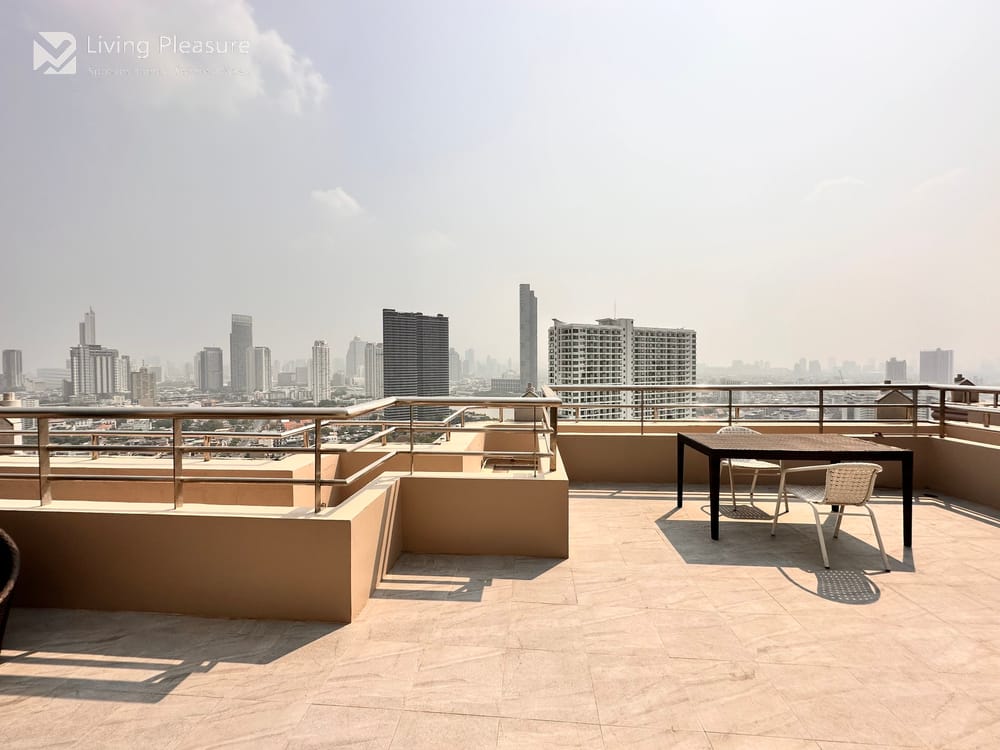 Unique Triplex Penthouse at Watermark Chaophraya River 25