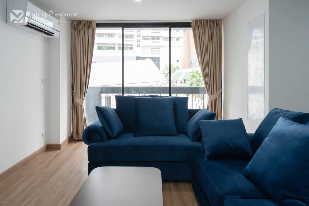 Service Apartment, BTS Nana 8