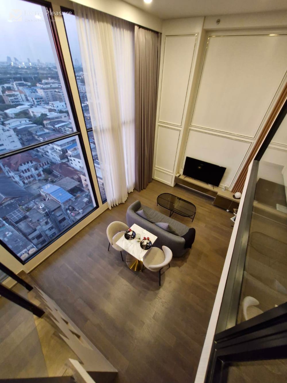 ขาย 2 ห้องนอน บ้าน ,  8