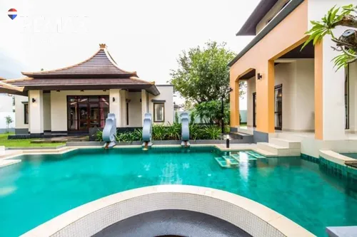 spacious-4-bedroom-condo-for-rent-in-phutara-east-pattaya-ppro4