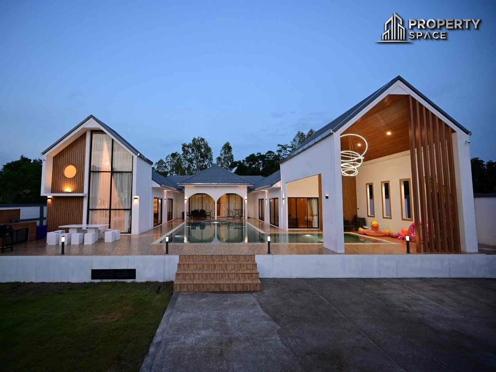 4 Bedroom Modern Luxury Pool Villa For Residential Or Investment For Sale At Huay Yai Image 10