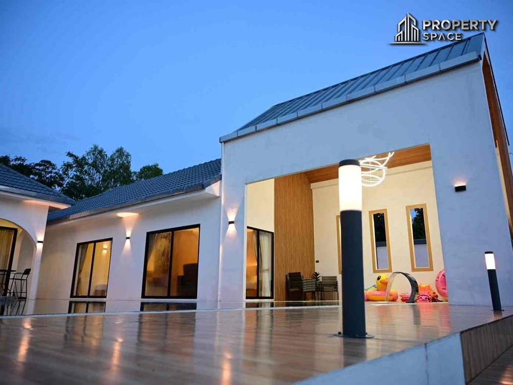 4 Bedroom Modern Luxury Pool Villa For Residential Or Investment For Sale At Huay Yai Image 9